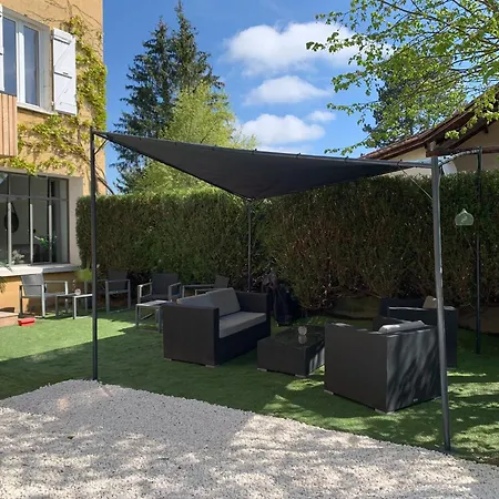Maison Du Bonheur, Tatil Evi Le Pin (Isere)