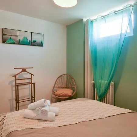 Maison Du Bonheur,