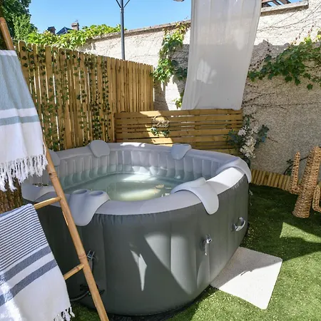 Maison Du Bonheur, Tatil Evi