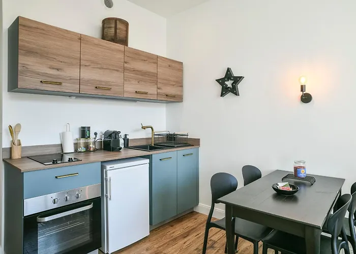 بيت للعطل Maison Du Bonheur, *